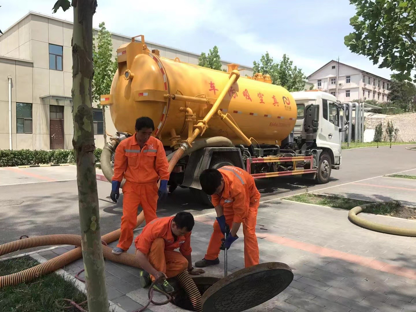 昌江化粪池清理与5-8吨吸粪车施工效率分析